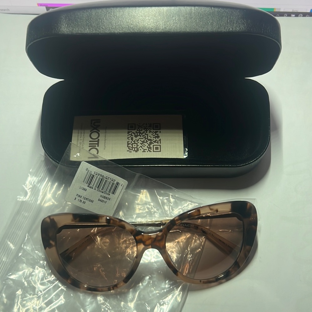 Nwt coach pink tortoise sunglasses